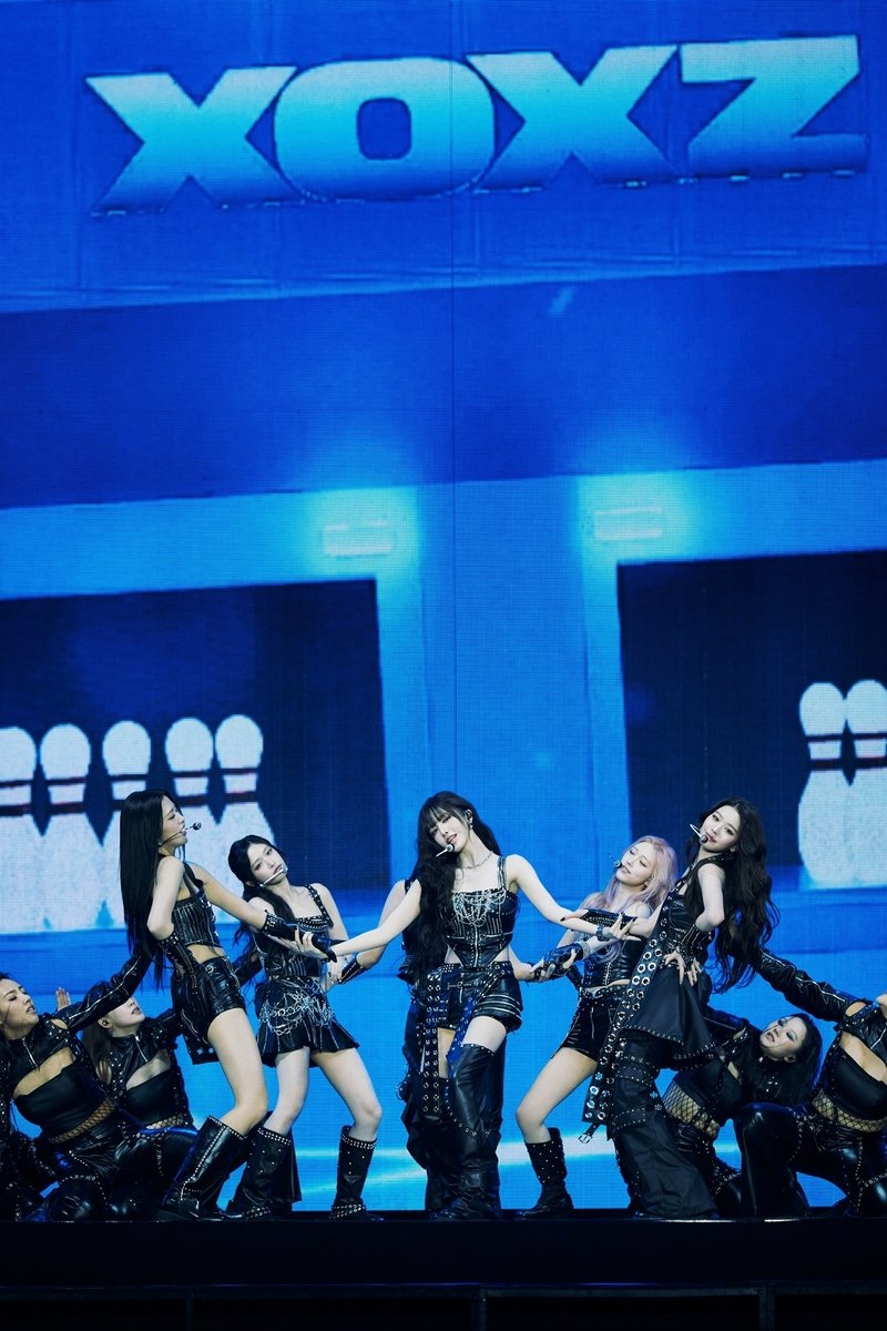 아이브 월드투어 공연사진 (출처=연합뉴스)