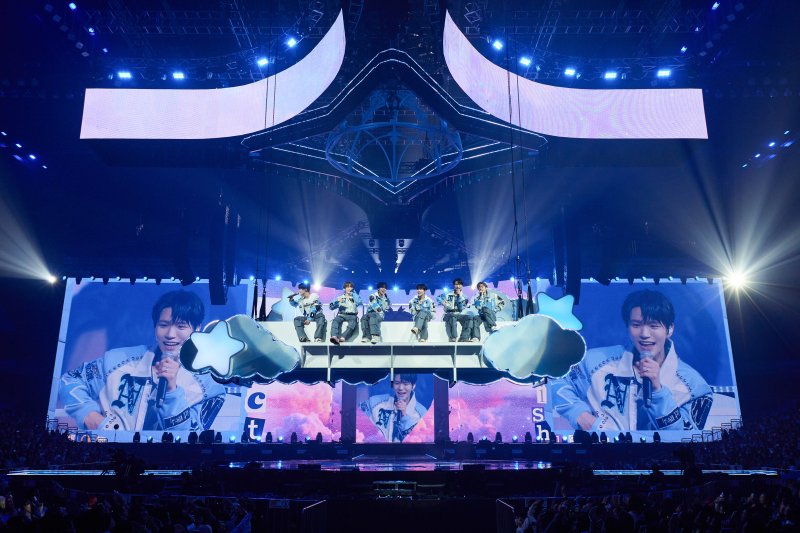 NCT 변주·SM 변곡…엔시티 위시, 보이그룹 청량 변증법