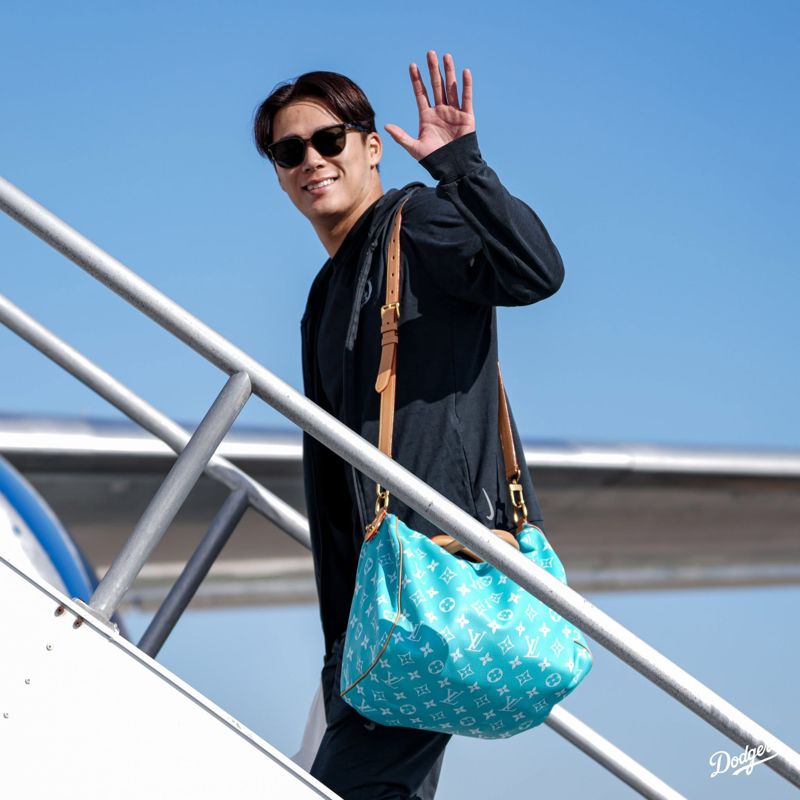 "버는 거에 비하면…" MVP 승리템 '명품 가방' 가격 보니