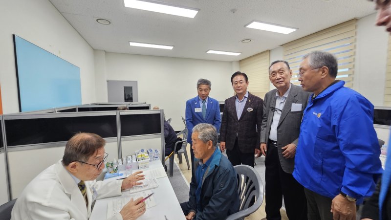 국제로타리 3650지구·전립선배뇨관리협회, 홍천서 의료봉사 (출처=연합뉴스)