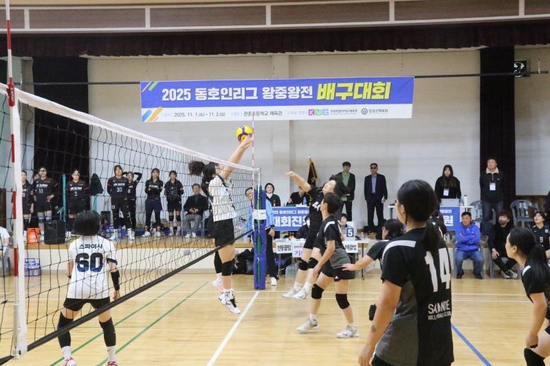 [전주=뉴시스] 전북 생활체육 바카라 카지노들의 축제인 '2025 동호인리그 왕중왕전'. *재판매 및 DB 금지