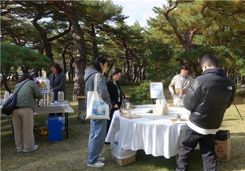커피로 잇는 평등의 향기 캠페인 (출처=연합뉴스)