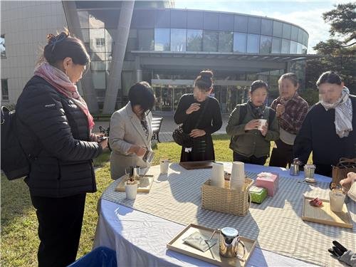 커피로 잇는 평등의 향기 캠페인 (출처=연합뉴스)