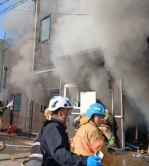 화재현장(인천소방본부 제공.재판매 및 DB금지)