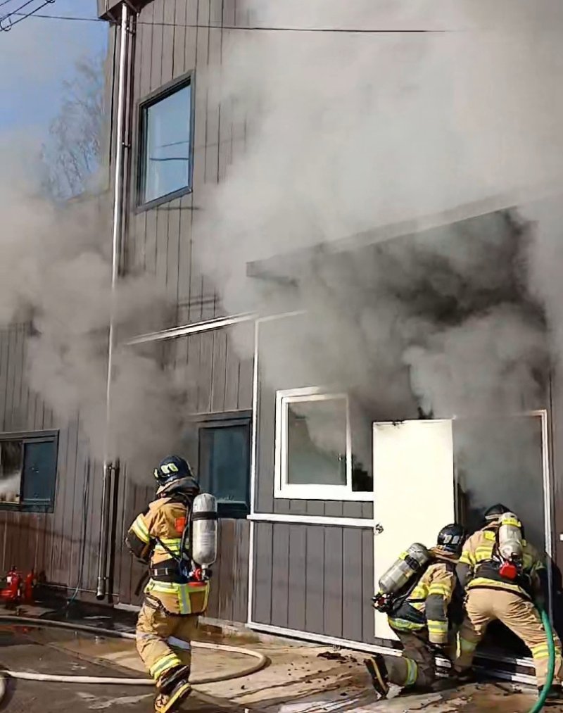 인천시 계양구 전자 컨트롤러 개발공장 화재 (출처=연합뉴스)
