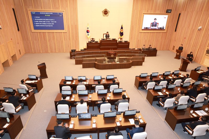 [청주=뉴시스] 충북도의회 제430회 정례회 제1차 본회의. (사진=충북도의회 제공) *재판매 및 DB 금지