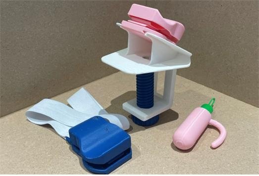 보조기기실용화 연구개발사업단의 옷 입기 보조기기 키트(상의) (출처=연합뉴스)