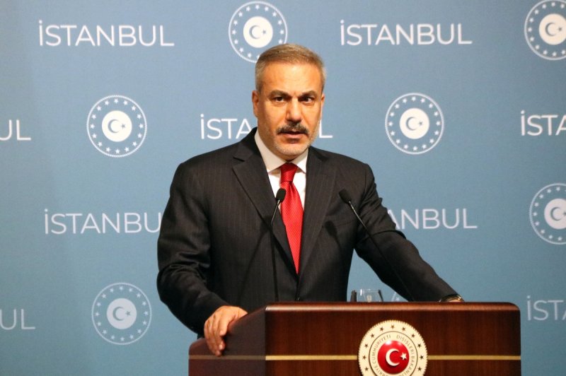 아랍·이슬람권 외무장관회의 후 발언하는 하칸 피단 외무장관 (출처=연합뉴스)