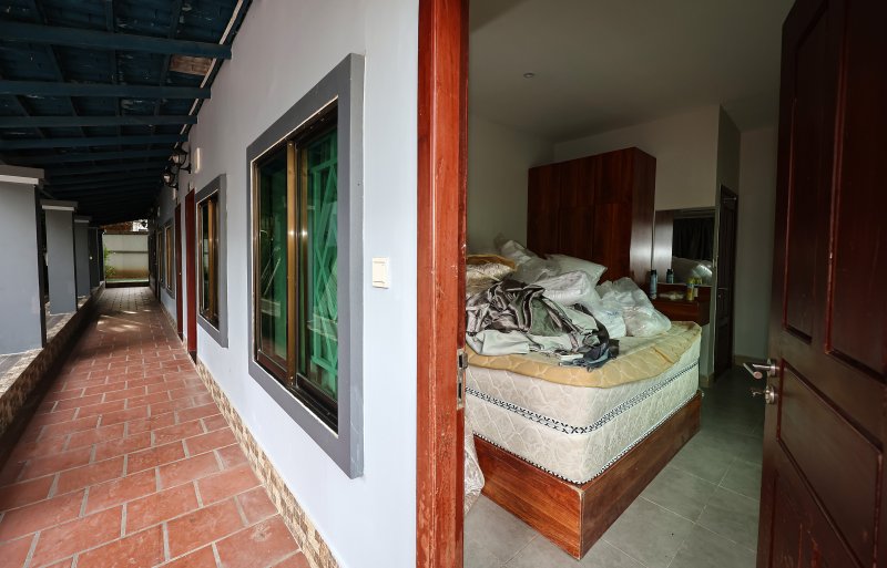 지난달 22일(현지시간) 캄보디아 프놈펜 외곽 온라인스캠범죄로 단속된 건물의 모습 (사진은 기사 내용과 무관함) 2025.10.22/뉴스1 ⓒ News1 김도우 기자