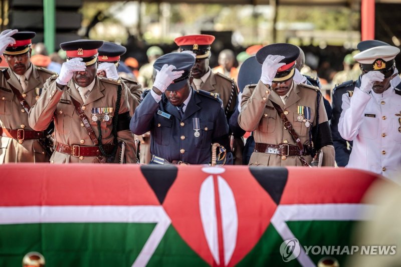 오딩가 전 총리 장례식 (출처=연합뉴스)