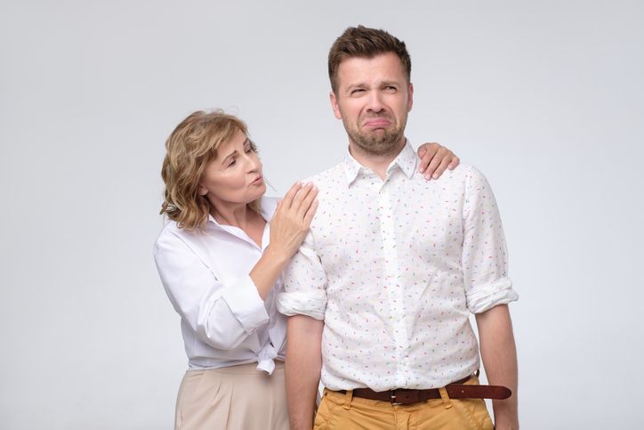 엄마, 나 오늘 안 들어가도 돼? 외박 허락 받는 30대 남친