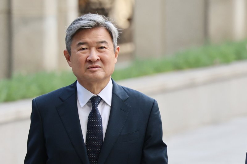 조태용 전 국정원장이 지난달 15일 오전 서울 서초구 서울고등검찰청에 마련된 내란 특검팀(특별검사 조은석) 사무실에 피의자 신분으로 조사를 받기위해 출석하고 있다./뉴스1 ⓒ News1 황기선 기자