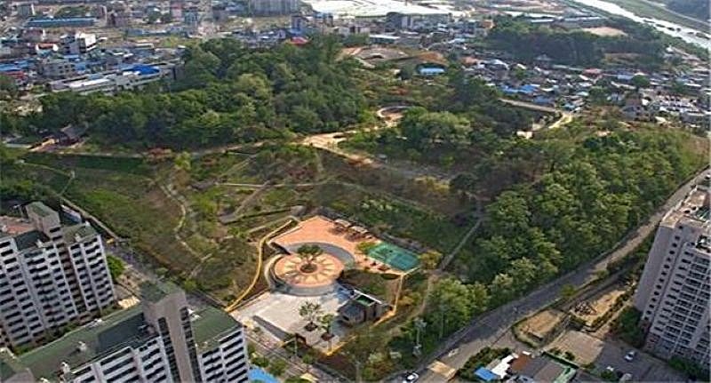 [횡성=뉴시스] 횡성3.1공원 전경. (사진=횡성군 제공) 2025.11.04. photo@newsis.com *재판매 및 DB 금지