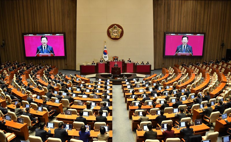 이재명 대통령이 4일 서울 여의도 국회 본회의장에서 2026년도 예산안 및 기금운용계획안에 대한 시정연설을 하고 있다. 2025.11.4/뉴스1 ⓒ News1 국회사진기자단