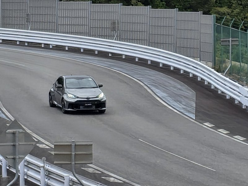 31일 일본 아이치현 나고야시 인근 도요타 테크니컬 센터 시모야마의 제3주회로(컨트리로)에서 'GR 야리스' 차량이 질주하는 모습(한국토요타자동차 제공). 2025.10.31.