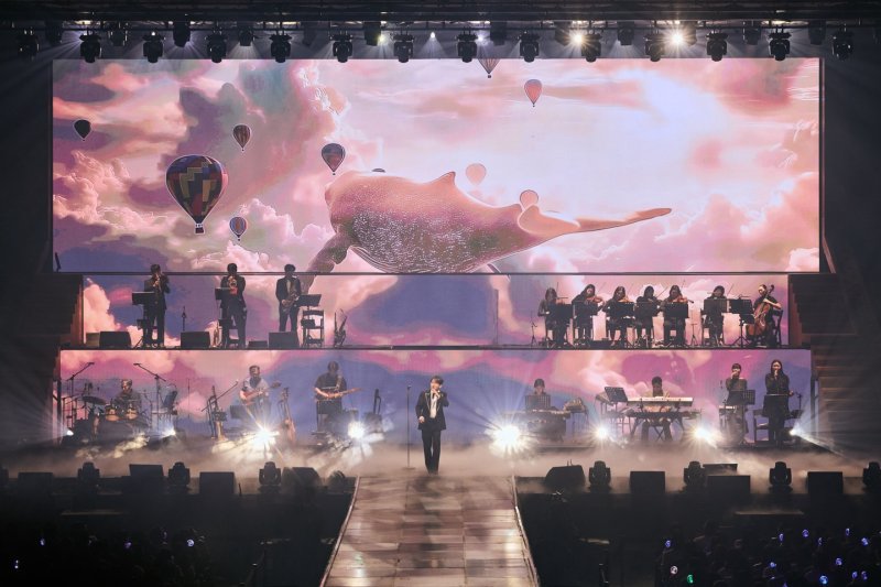 [서울=뉴시스] 신승훈. (사진 = 도로시 컴퍼니 제공) 2025.11.04. photo@newsis.com *재판매 및 DB 금지