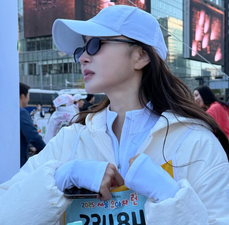 'LA 며느리' NS윤지 딸과 행복한 미소…여전히 예쁘네