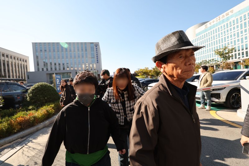 울음이 '자백'으로…부녀 향한 수사는 위법 천지였다