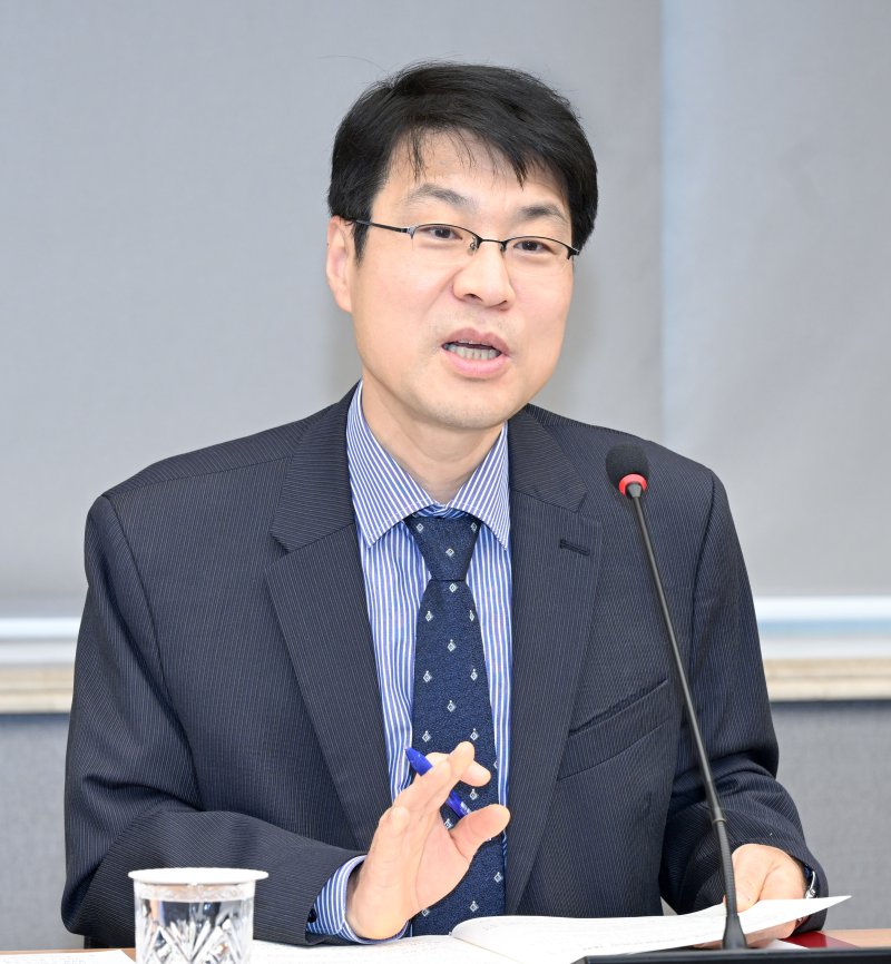 [대구=뉴시스]김정기 대구시장 권한대행 행정부시장이 시청 산격청사 대회의실에서 열린 간부회의에서 발언하고 있다. 뉴시스DB. 2025.11.04 photo@newsis.com *재판매 및 DB 금지