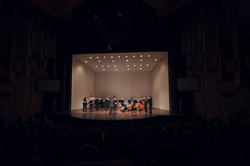 장애·비장애 통합 챔버앙상블 에이블뮤직그룹이 세계적인 성악가 사무엘 윤과 함께 제8회 정기연주회를 연다.