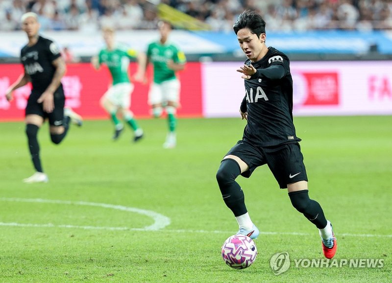 돌파시도하는 양민혁 (출처=연합뉴스)