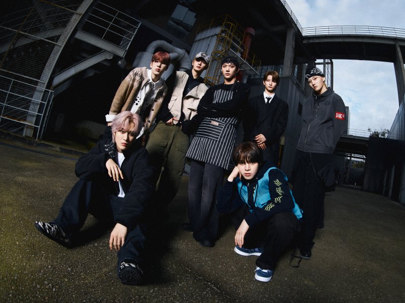 '컴백' 아크 넘어져도 다시 일어서야…위로 음악 담았죠 [N인터뷰]