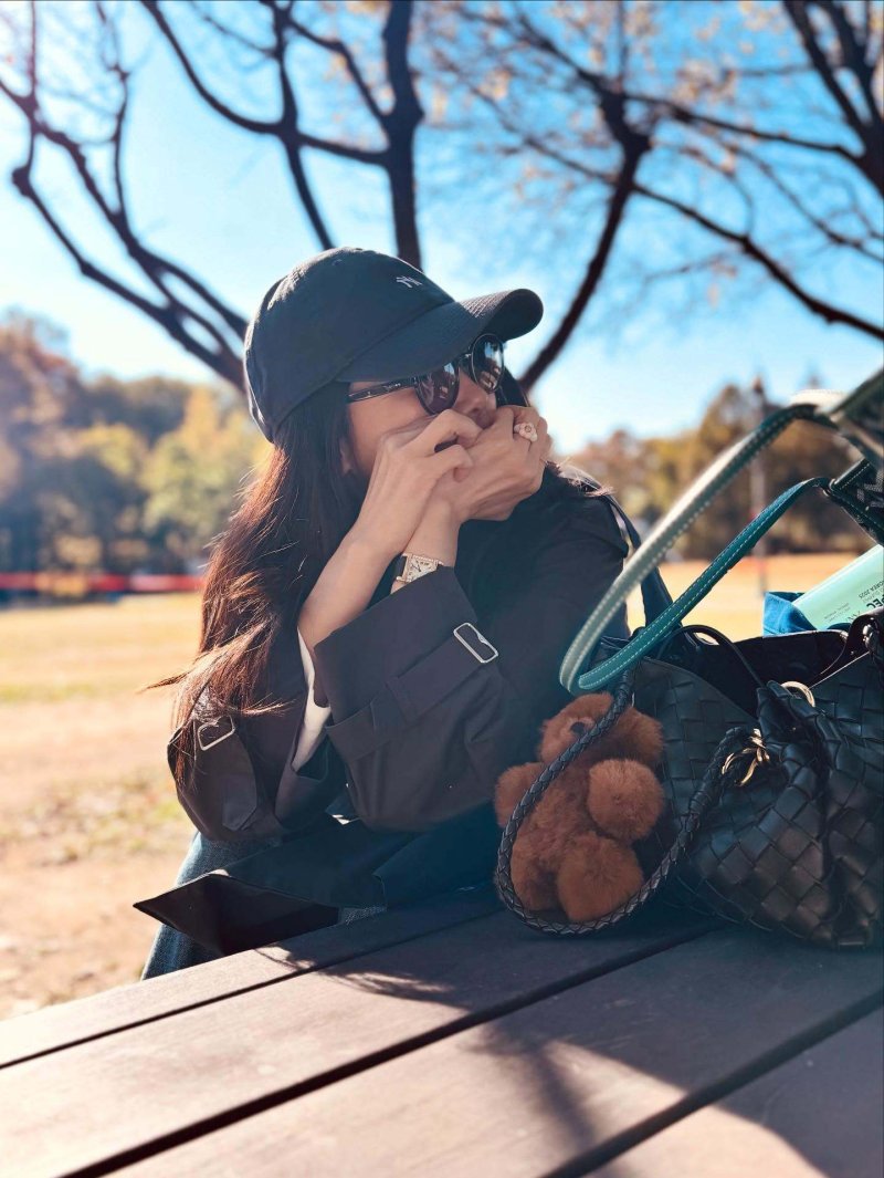 최지우, 막 찍어도 화보 같은 비주얼…꽉 채운 가을 감성 [N샷]