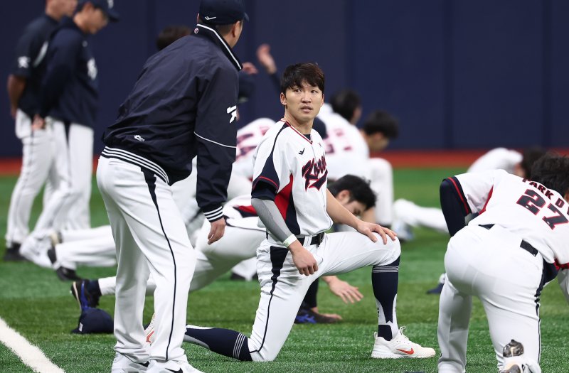 야구대표팀 박해민이 4일 서울 고척스카이돔에서 훈련을 하고 있다. 류지현 감독이 이끄는 대표팀은 오는 8,9일 체코에 이어 15,16일에 일본과의 평가전 경기를 치를 예정이다. 2025.11.4/뉴스1 ⓒ News1 김성진 기자