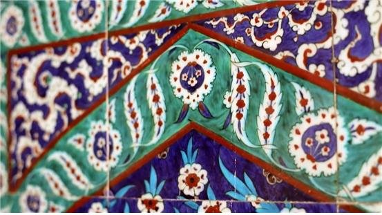 붉은 기와, 흰 회벽, 푸른 타일… 도시 전체 ‘온화한 유산’ [옛 오스만 제국을 가다]