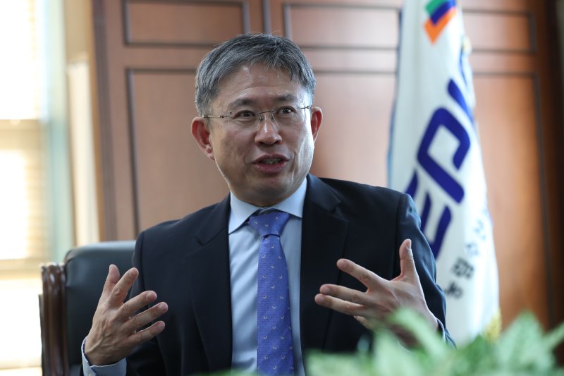 윤동진 농림수산식품교육문화정보원 원장.농정원 제공