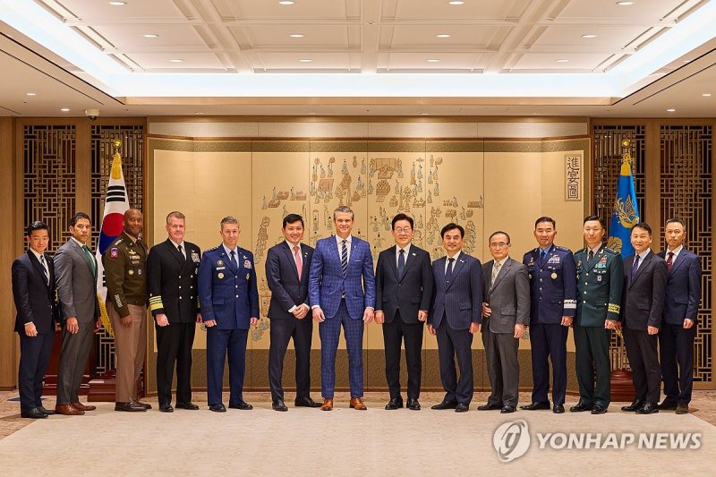 이재명 대통령, 미 국방장관 접견 (출처=연합뉴스)