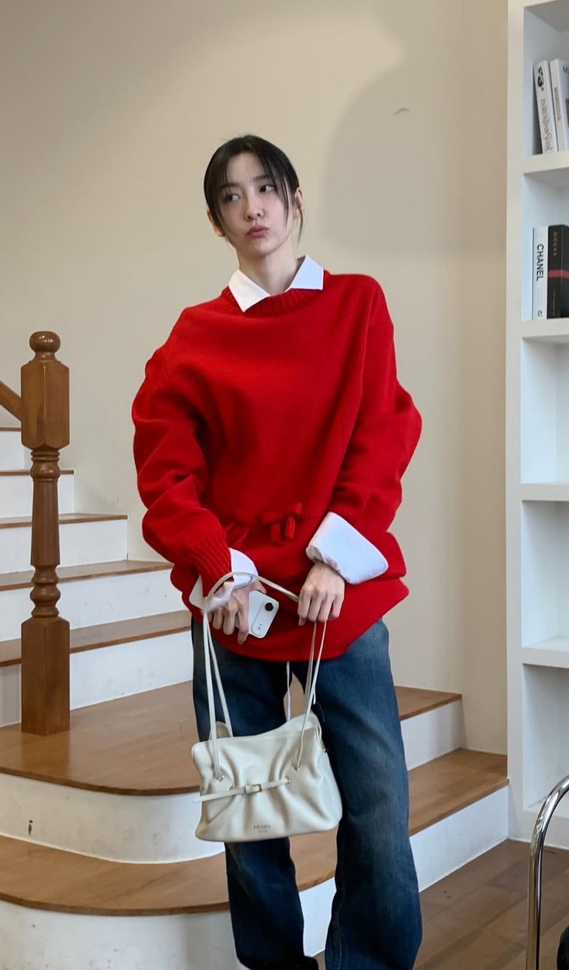 박지현 초근접에도 굴욕 없는 미모…똑단발 소화