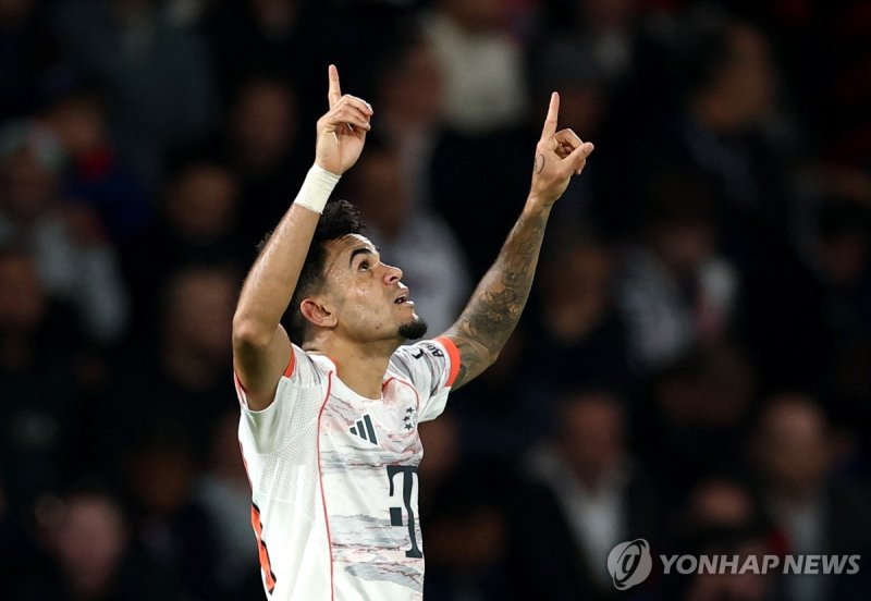 골 세리머니 하는 뮌헨의 루이스 디아스. (출처=연합뉴스)