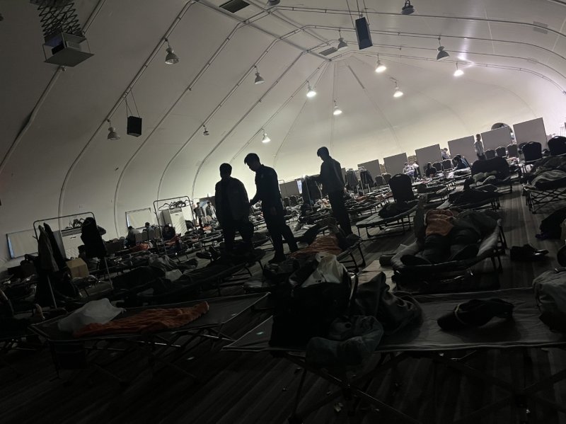 "초과수당 대신 '애국페이' 퉁?"…APEC 현장 '부글'