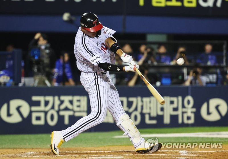 동점 타점 올리는 이재원 (출처=연합뉴스)