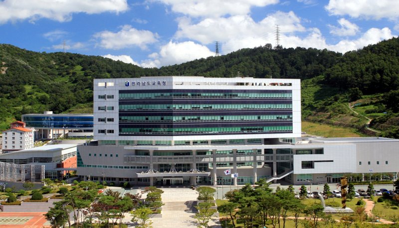 [무안=뉴시스] 전남도교육청 전경. (사진=도교육청 제공) photo@newsis.com *재판매 및 DB 금지