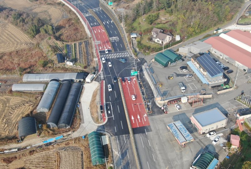 충북 증평군 증평읍 미암3리 일원에 평면교차로가 신설돼 주민의 오랜 교통 불편이 해소됐다.(증평군 제공, 재판매 및 DB금지)/뉴스1