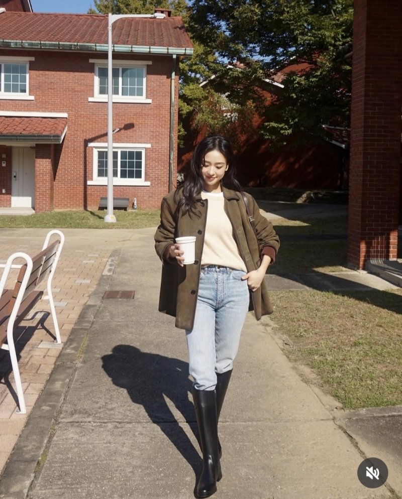 '금융인♥' 손연재, 우월한 비율…인형 미모 여전