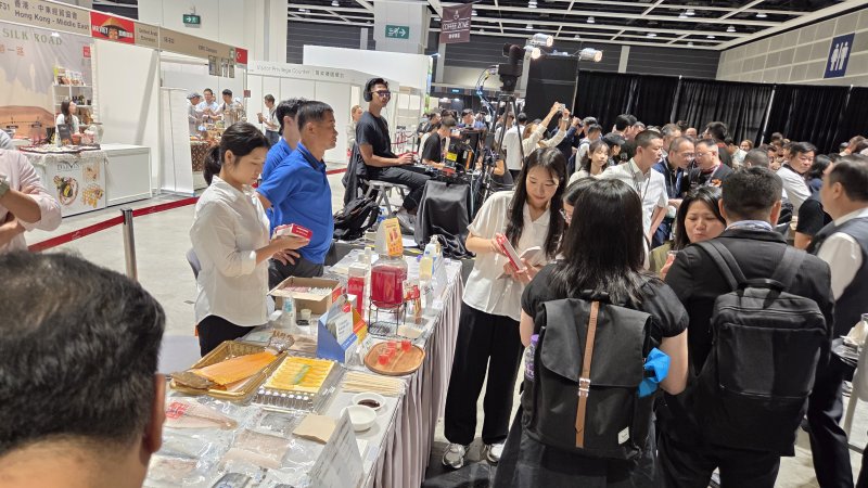 GTEP사업단 해외 무역 박람회 상담 모습(사진=전북대 제공) *재판매 및 DB 금지