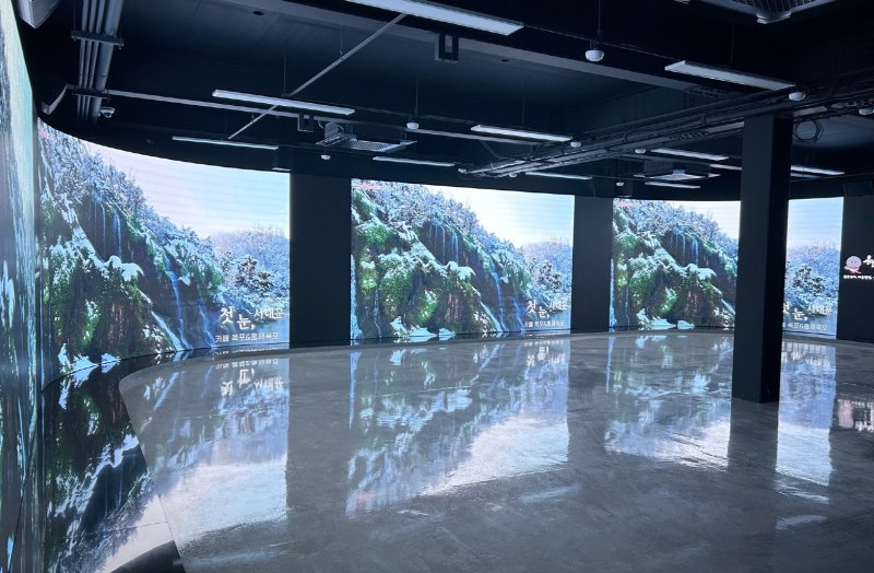 [서울=뉴시스] 서대문구, 도심 힐링 공간 '홍제폭포 복합문화센터' 개관. 2025.11.05. (사진=서대문구 제공) *재판매 및 DB 금지