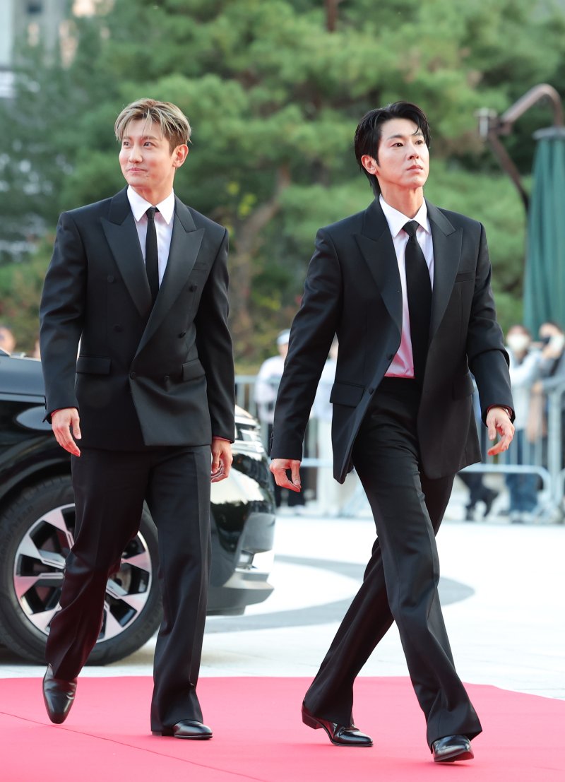 동방신기 최강창민과 유노윤호(오른쪽) 2025.10.23/뉴스1 ⓒ News1 권현진 기자