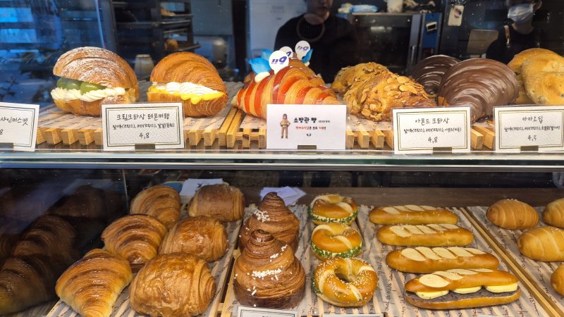 강원 춘천 유명 빵집인 '자유빵집'에서 판매되고 있는 '소방관 빵'(춘천소방서 제공, 재판매 및 DB금지)