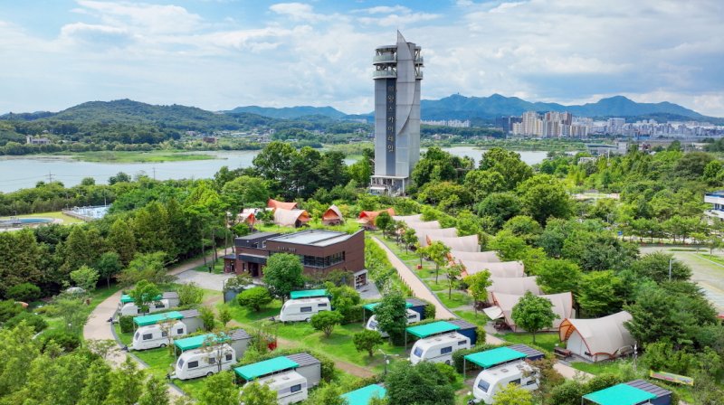 경기 의왕시 왕송호수캠핑장 전경. (의왕시 제공. 재판매 및 DB 금지) 2025.11.5/뉴스1