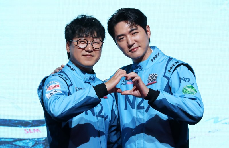 "탑기어와 달라"…티빙 새카드 '슈퍼레이스' 통할까