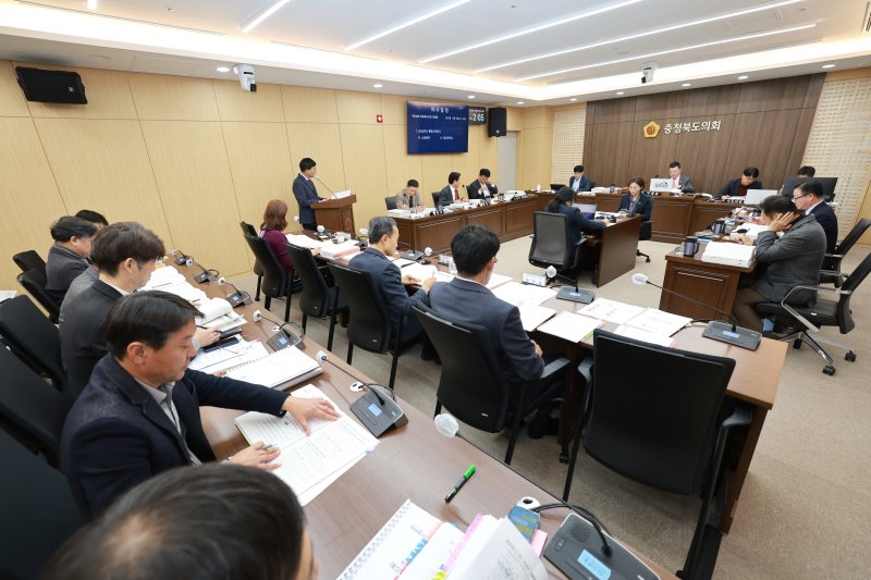 충북도의회 건설환경소방위원회 행정사무 감사(충북도의회 제공. 재판매 및 DB금지)