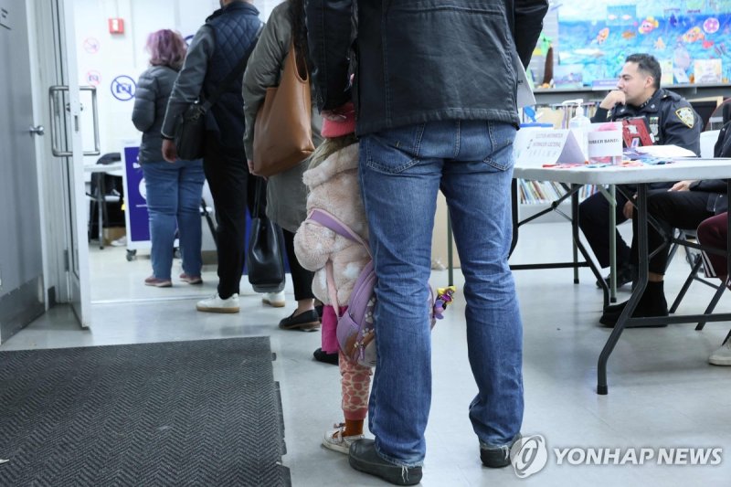 전세계 시선 쏠린 뉴욕시장 선거…30여년만에 투표수 최다