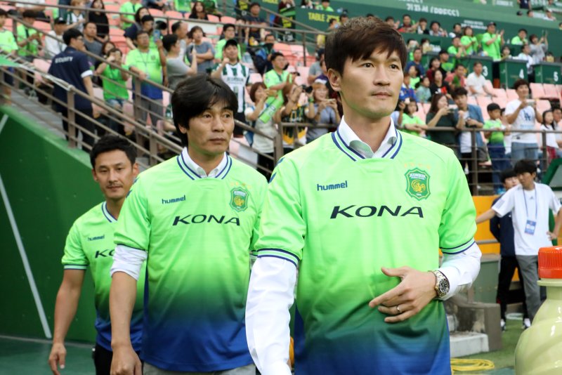 전북 조재진(오른쪽)2017.9.24/뉴스1 ⓒ News1 문요한 기자