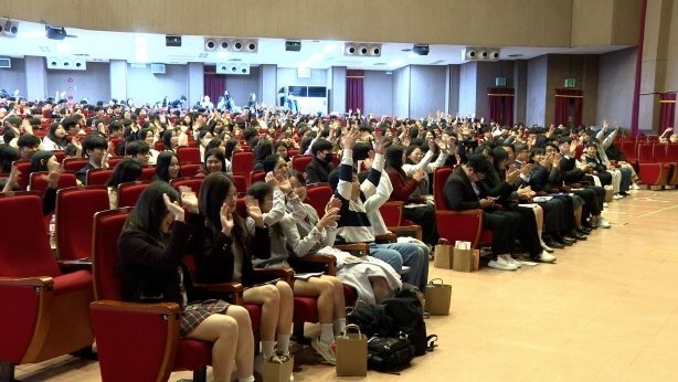 5일 전주학생교육문화관 대공연장에서 ‘2025 전북학생자치 페스타’가 개최됐다.(전북교육청 제공, 재판매 및 DB 금지)/뉴스1