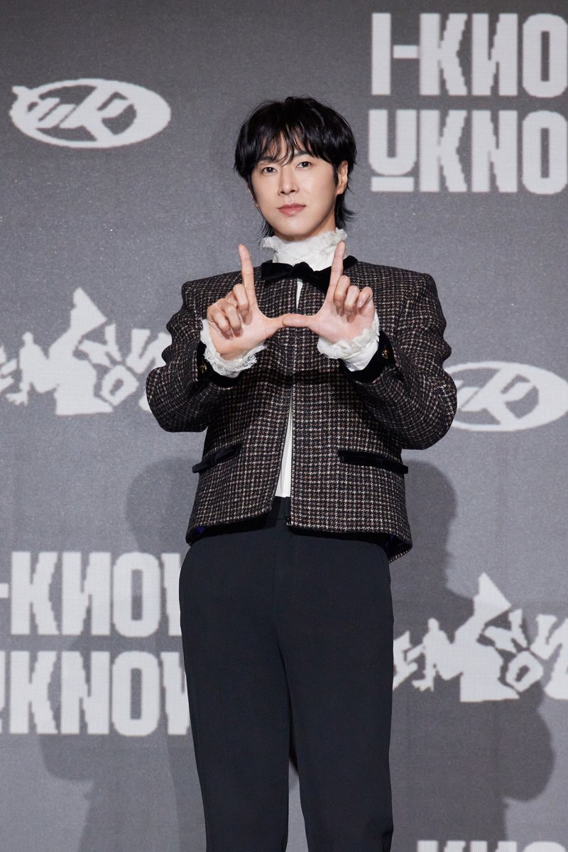 [서울=뉴시스] 유노윤호. (사진 = SM엔터테인먼트 제공) 2025.11.05. photo@newsis.com *재판매 및 DB 금지