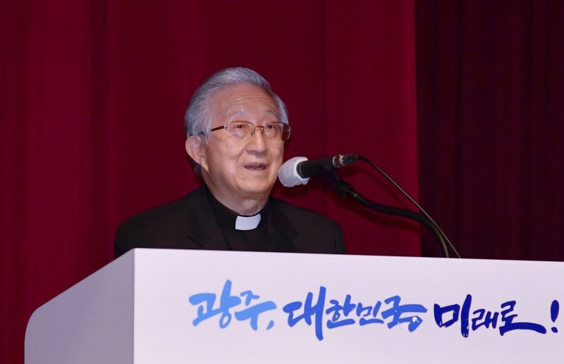 강연하는 김희중 대주교. (사진=광주시 제공) *재판매 및 DB 금지